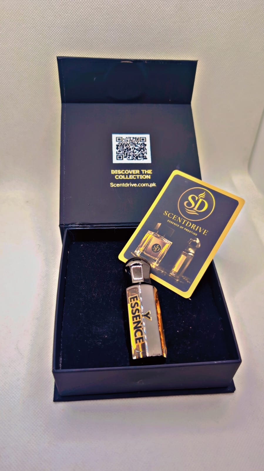 Y Essence Attar For Men (12ml)